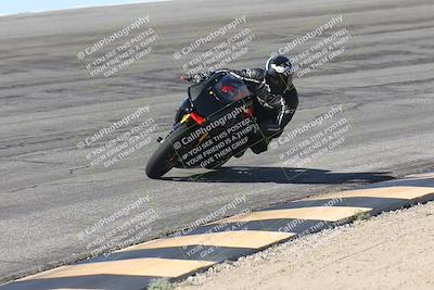 media/Oct-13-2025-Moto Forza (Mon) [[a66d839500]]/3-B Group/Session 2 (Bowl)/